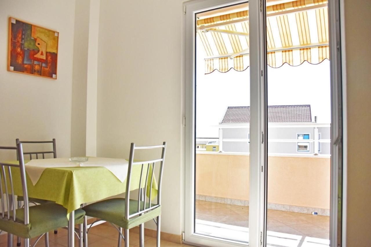 Apartments Stone Tucepi Ngoại thất bức ảnh