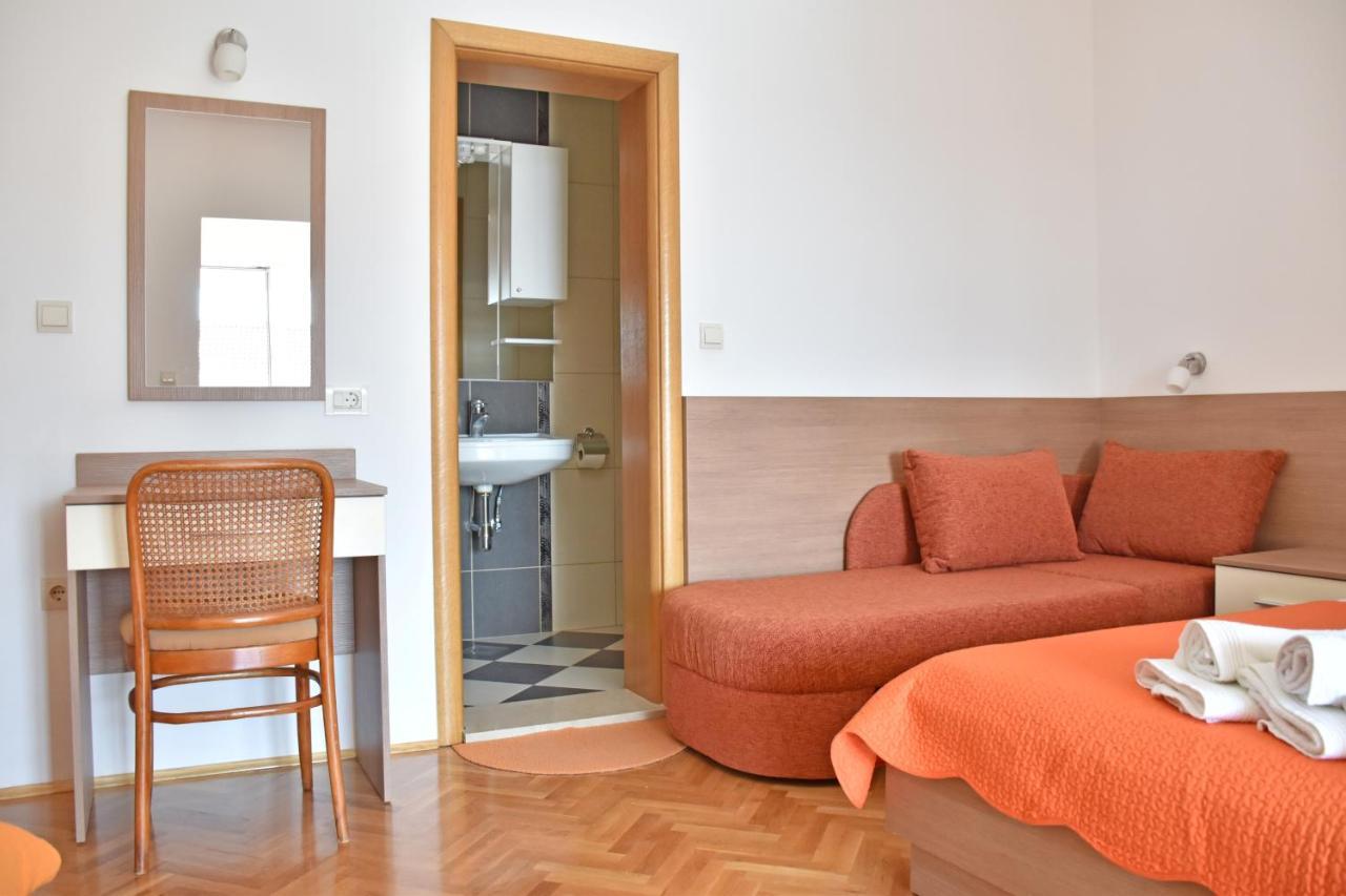 Apartments Stone Tucepi Ngoại thất bức ảnh