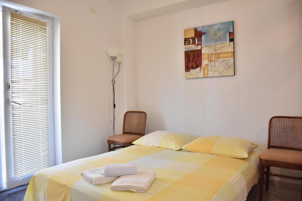 Apartments Stone Tucepi Ngoại thất bức ảnh