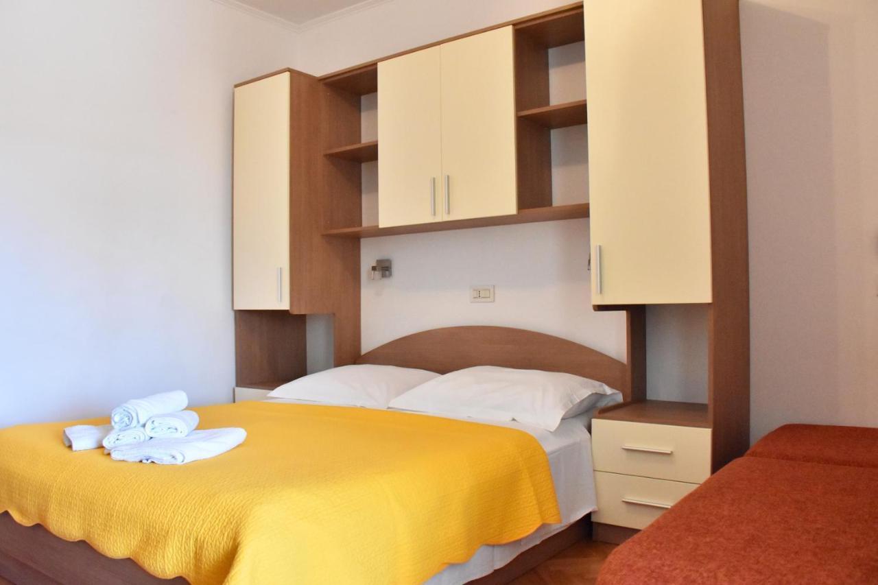 Apartments Stone Tucepi Ngoại thất bức ảnh