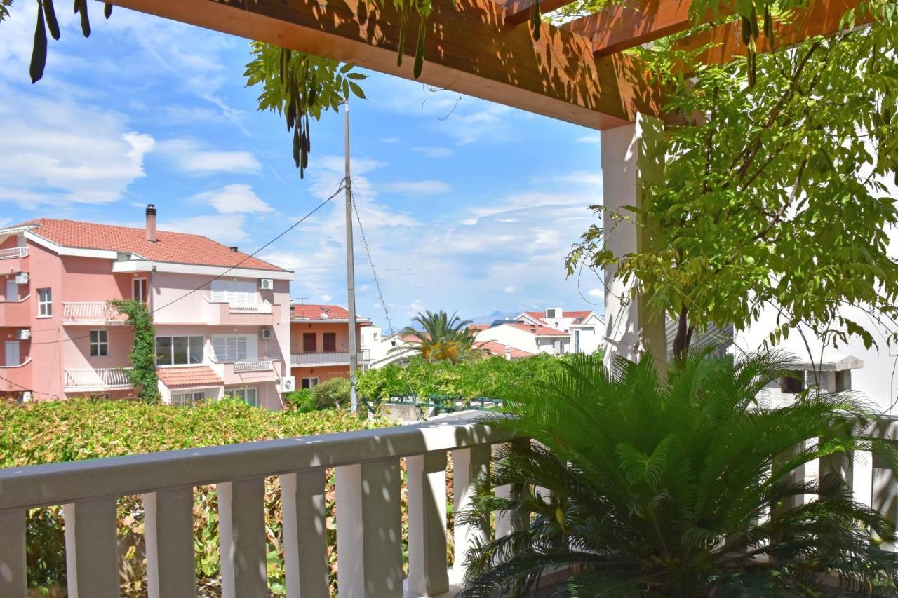 Apartments Stone Tucepi Ngoại thất bức ảnh