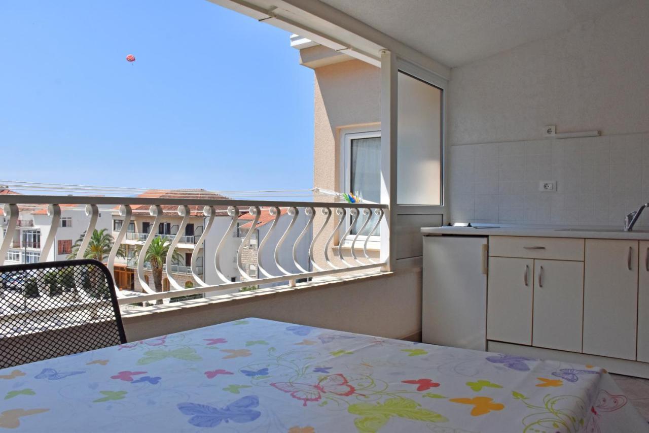 Apartments Stone Tucepi Ngoại thất bức ảnh