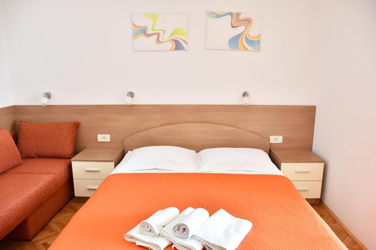 Apartments Stone Tucepi Ngoại thất bức ảnh