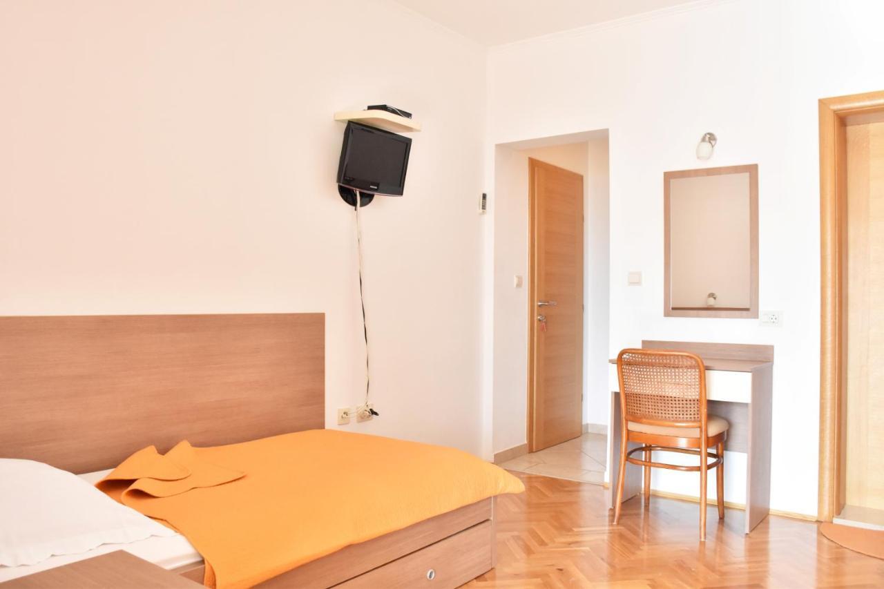 Apartments Stone Tucepi Ngoại thất bức ảnh