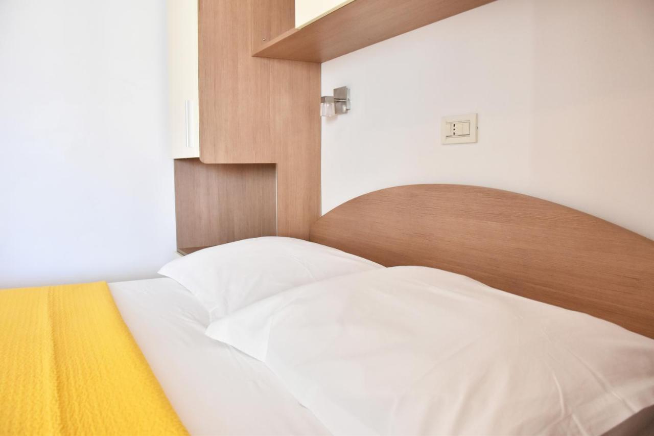 Apartments Stone Tucepi Ngoại thất bức ảnh