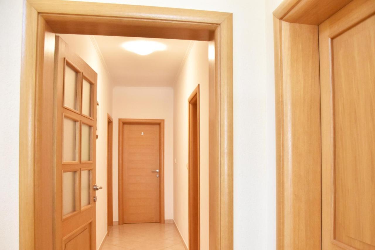 Apartments Stone Tucepi Ngoại thất bức ảnh