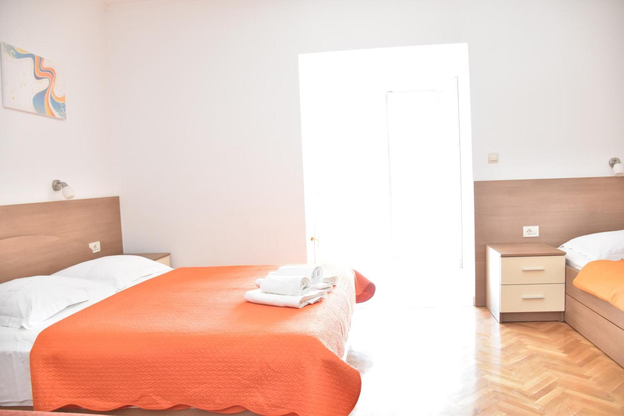 Apartments Stone Tucepi Ngoại thất bức ảnh